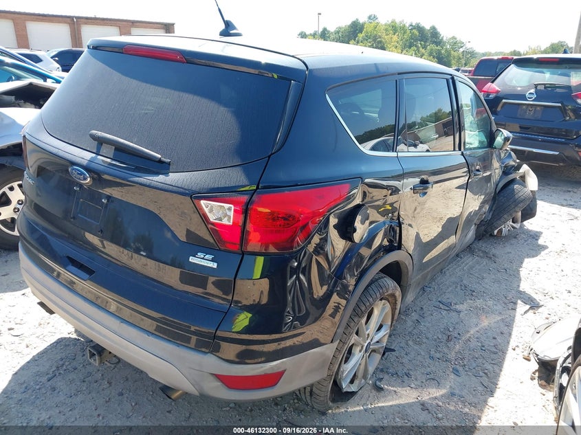 Vin: 1fmcu0gdxkua07961, lot: 46632033, ford escape se 20194