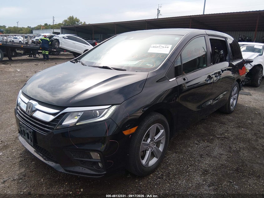 2018 Honda Odyssey, Left Side, IAAI, VIN 5FNRL6H70JB069728 — photo 2