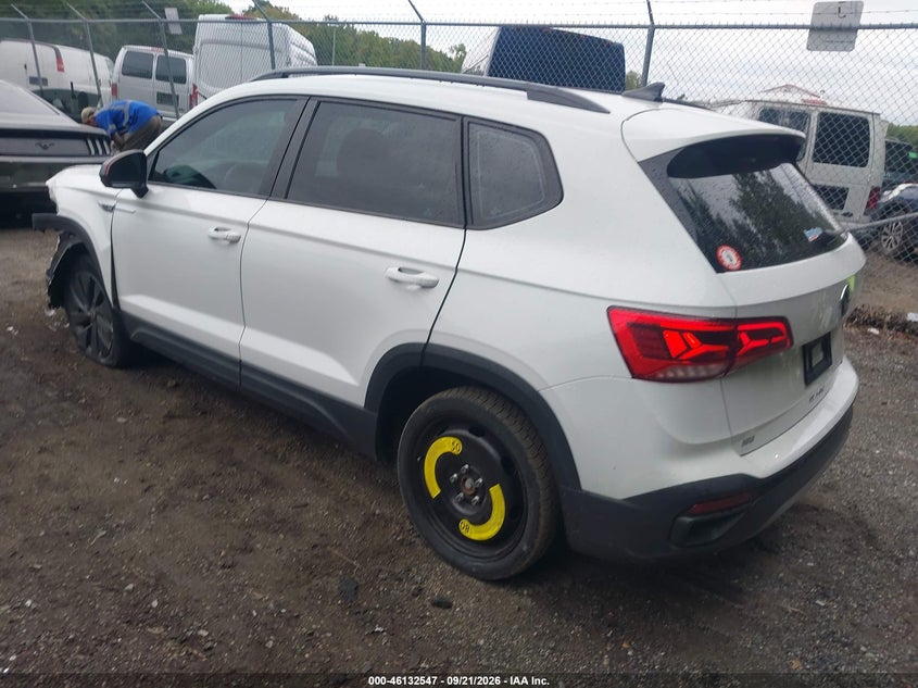 Vin: 3vvax7b27nm082743, lot: 46632280, volkswagen taos 1.5t s 20223