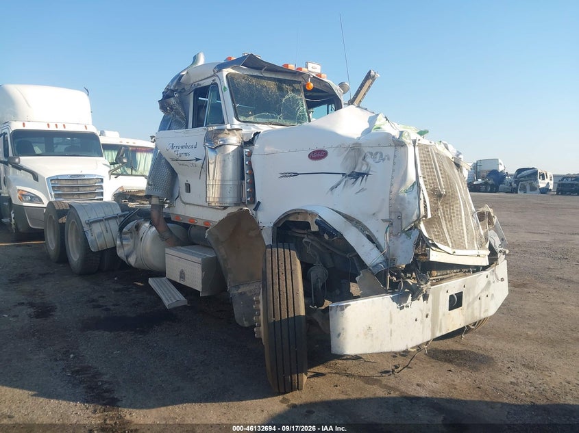 2001 PETERBILT 379