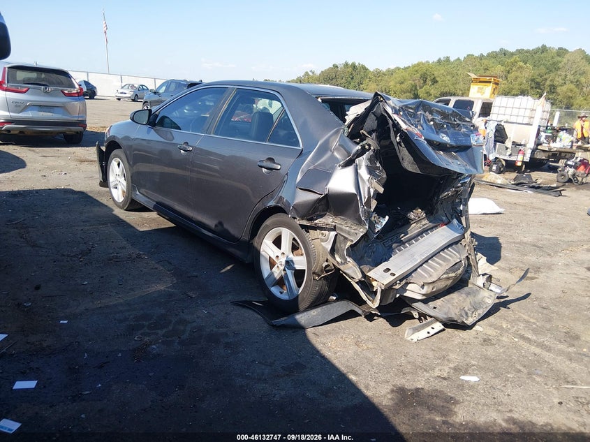 Vin: 4t1bf1fk7cu074983, lot: 46632480, toyota camry se 20123