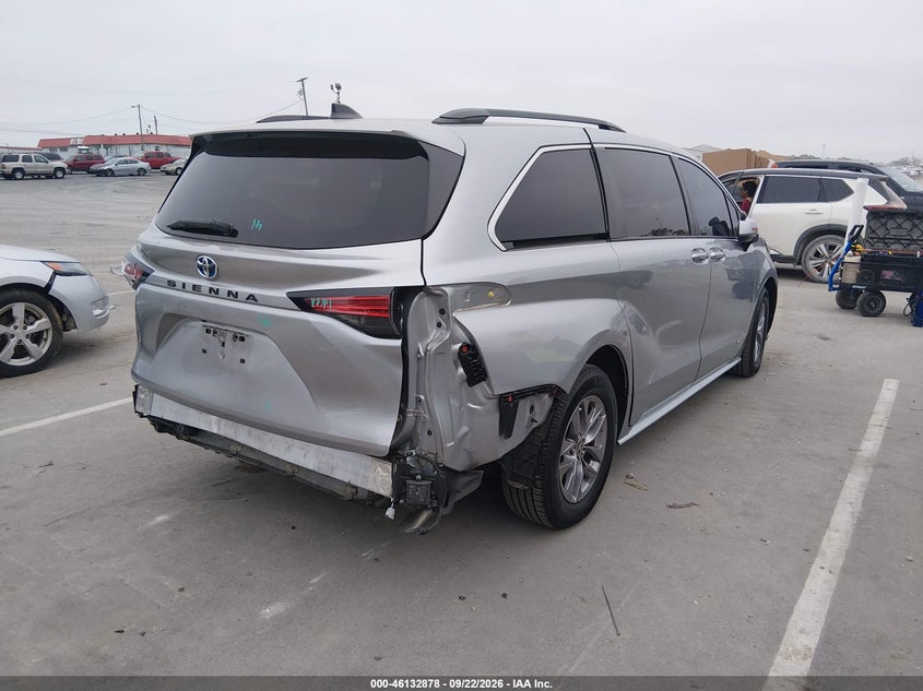 TOYOTA SIENNA - zdjęcie 4