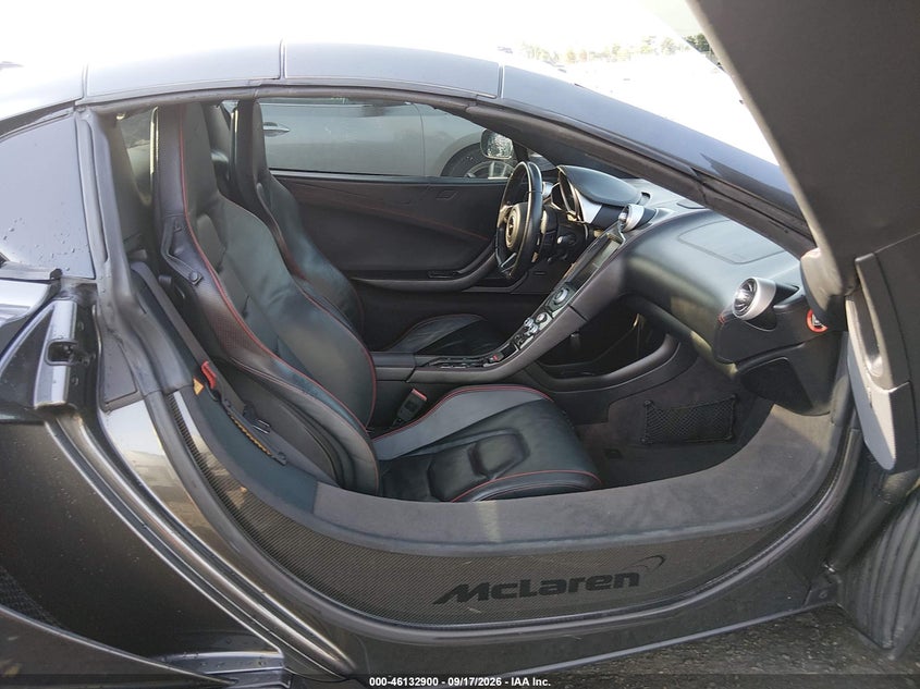 2015 MCLAREN 650S · Фото 5