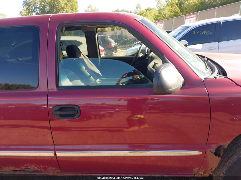 2004 GMC SIERRA 1500 auction photo 5