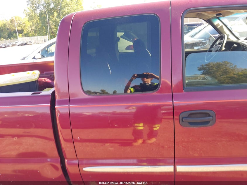 2004 GMC SIERRA 1500 auction photo 8