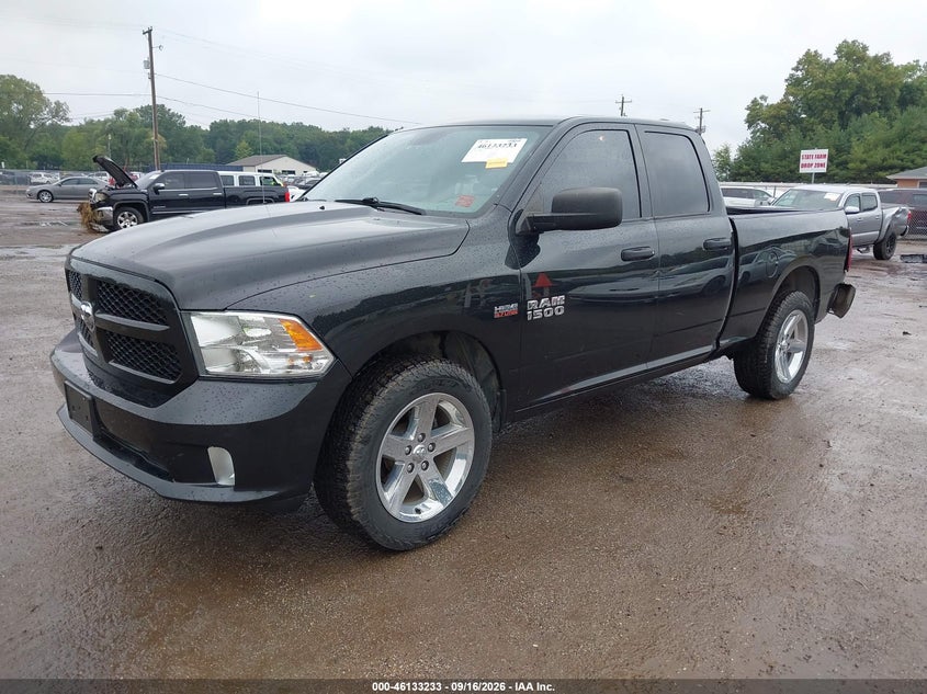 Vin: 1c6rr7ftxhs607943, lot: 46632966, ram 1500 express  4x4 6'4 box 20172