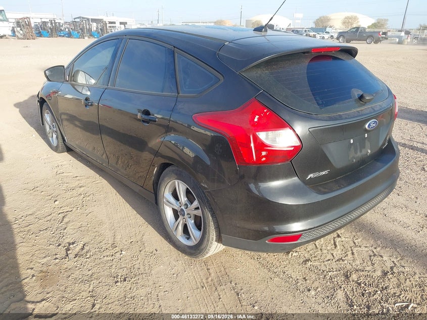Vin: 1fadp3k2xel130814, lot: 46633005, ford focus se 20143