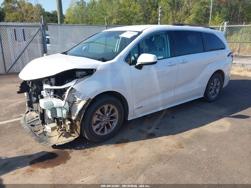 Vin: 5tdkrkec2ms067487, lot: 46633114, toyota sienna le 20212