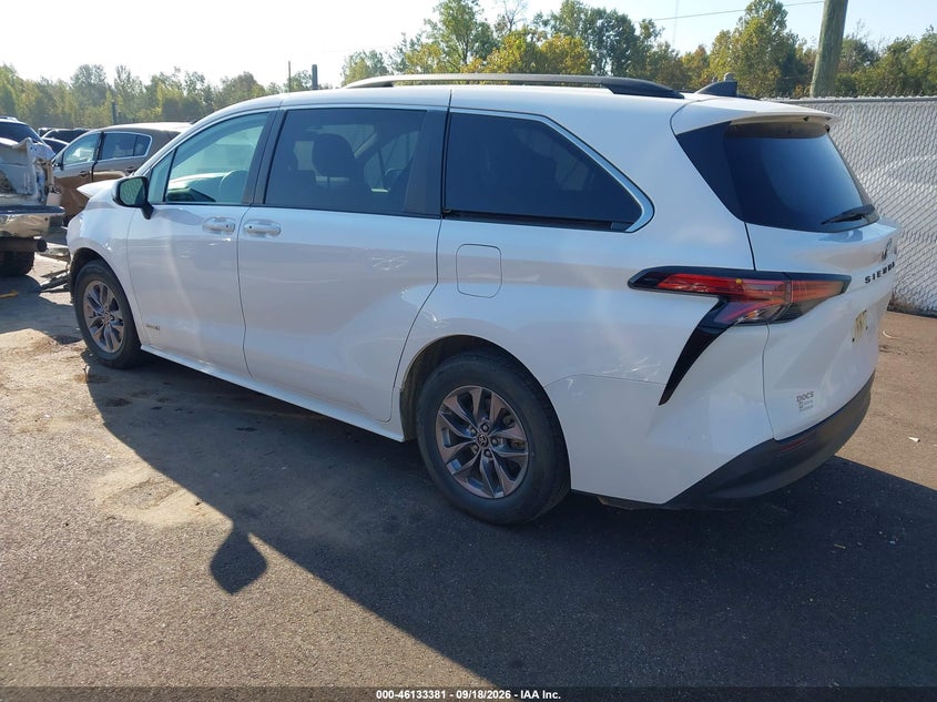 TOYOTA SIENNA - zdjęcie 3
