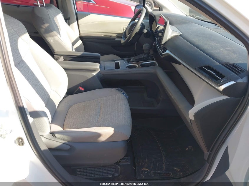TOYOTA SIENNA - zdjęcie 5