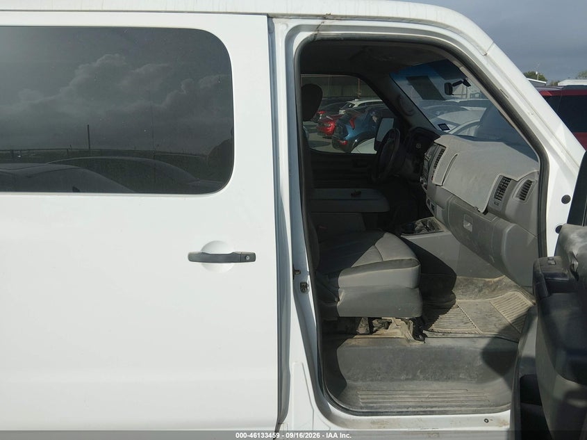 Vin: 1n6af0ky0jn812681, lot: 46633192, nissan nv cargo nv2500 hd sv v8 2018 img_1
