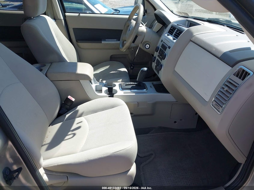 2011 MERCURY MARINER auction photo 5