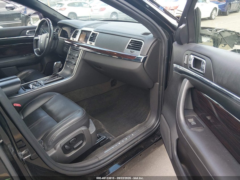 2012 LINCOLN MKS auction photo 5