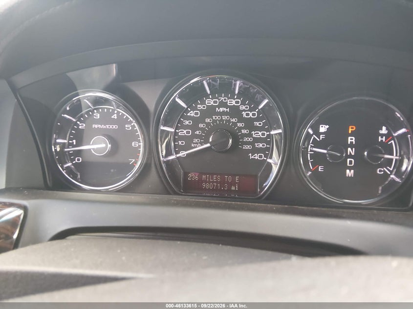 2012 LINCOLN MKS auction photo 7