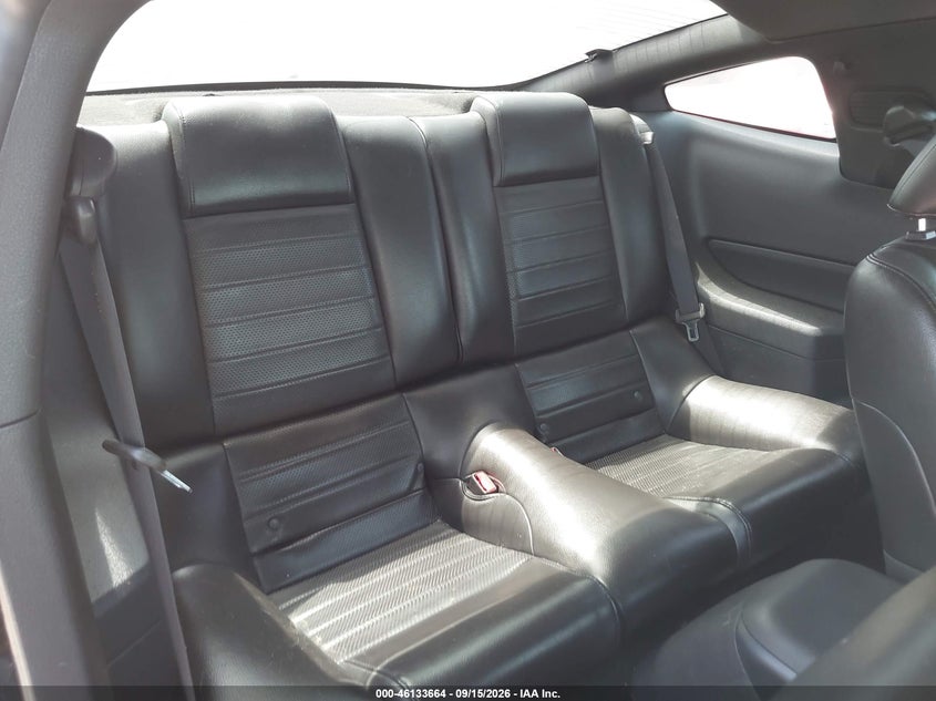 2005 FORD MUSTANG auction photo 8
