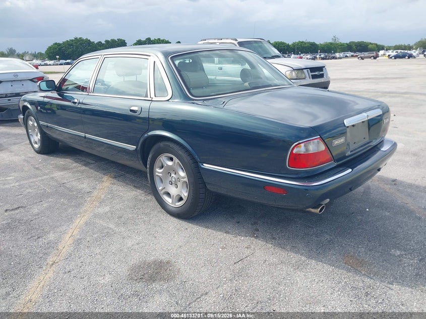 JAGUAR XJ8 2001 VIN SAJDA24C21LF29663