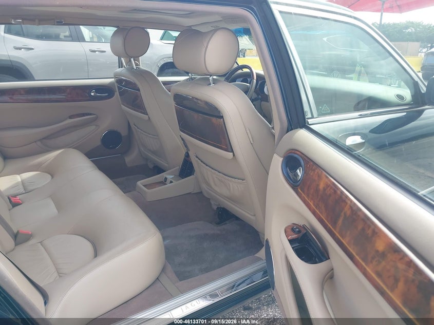JAGUAR XJ8 2001 VIN SAJDA24C21LF29663