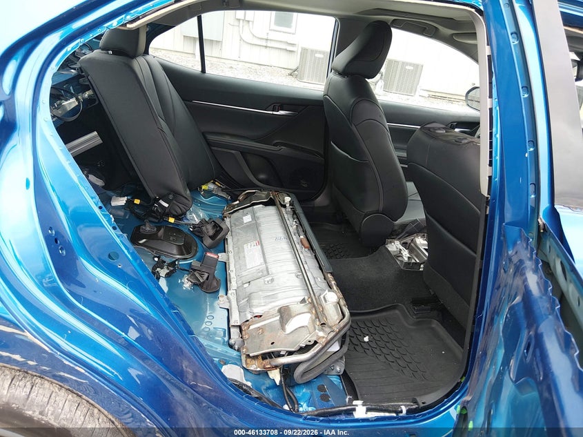 TOYOTA CAMRY - zdjęcie 8