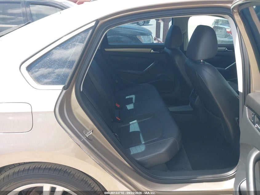 VOLKSWAGEN PASSAT 2015 VIN 1VWBV7A33FC052867