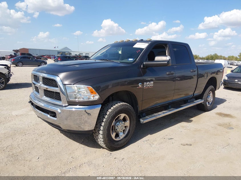 Vin: 3c6ur5cl6hg675974, lot: 46633731, ram 2500 tradesman  4x4 6'4 box 20172