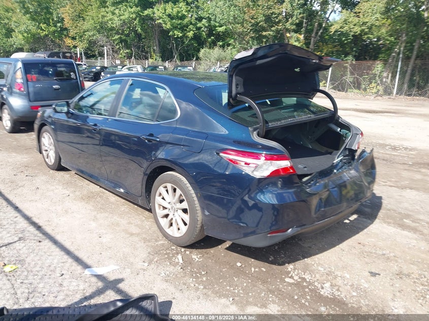 Vin: 4t1b11hk4ju593076, lot: 46633882, toyota camry le 20183