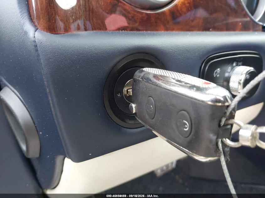 BENTLEY FLYING SPUR 2014 VIN SCBEC9ZA5EC091935