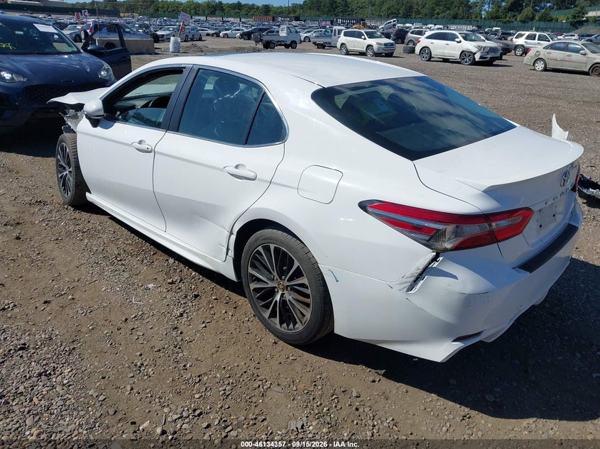 2018 TOYOTA CAMRY auction photo 3