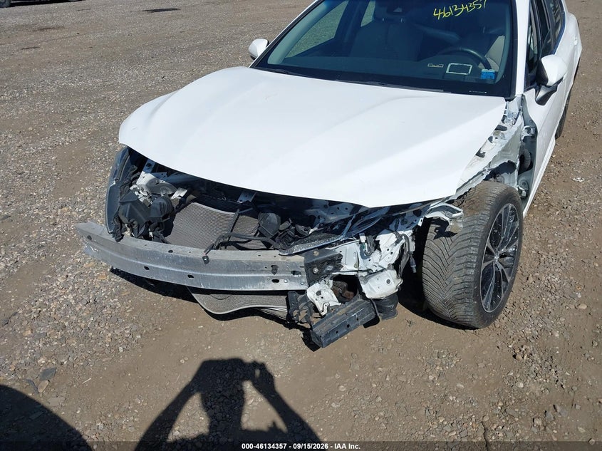 2018 TOYOTA CAMRY auction photo 6