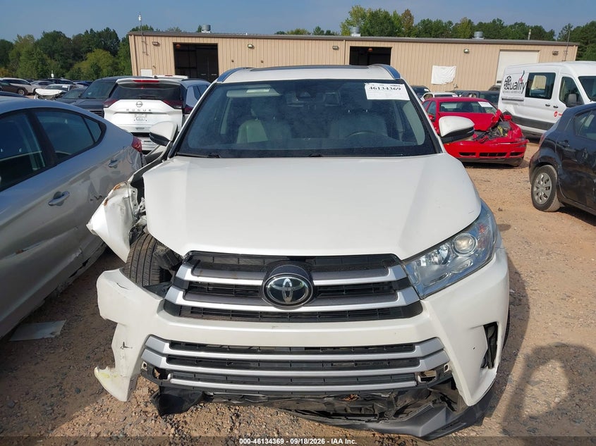 TOYOTA HIGHLANDER - zdjęcie 12