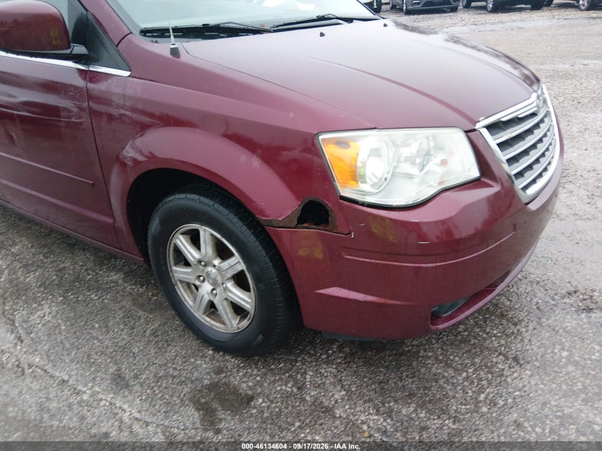 2008 CHRYSLER TOWN & COUNTRY auction photo 6