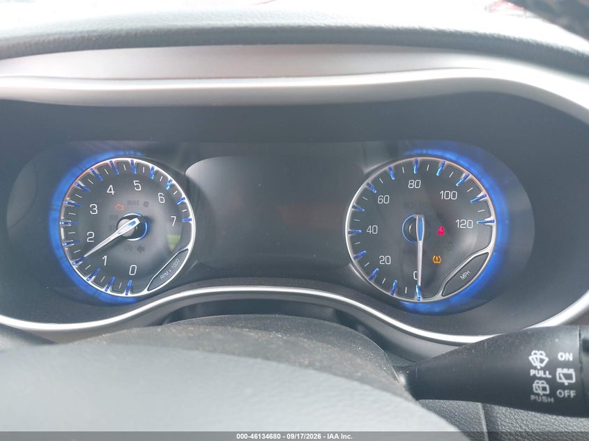 2027 CHRYSLER PACIFICA auction photo 7