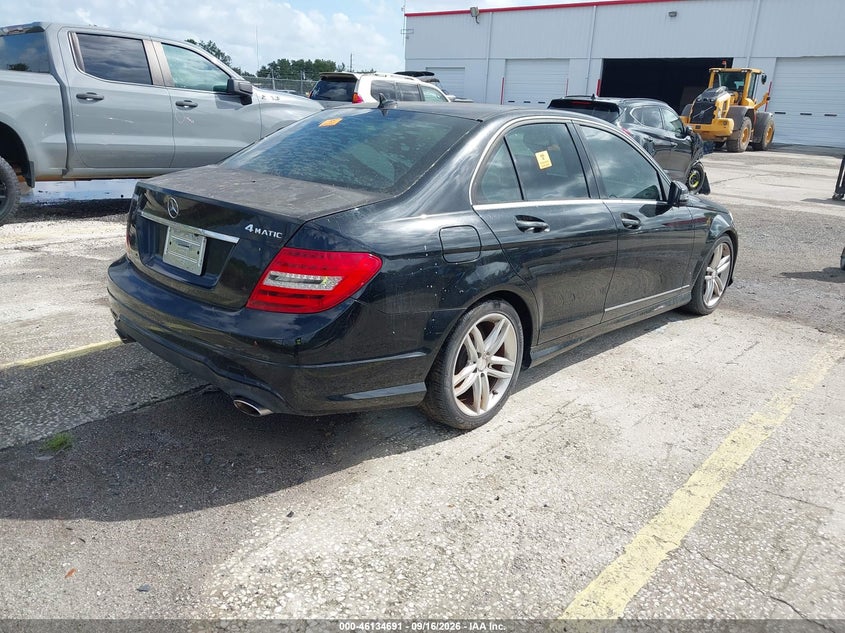 MERCEDES-BENZ C 300 2012 VIN WDDGF8BB6CR233199