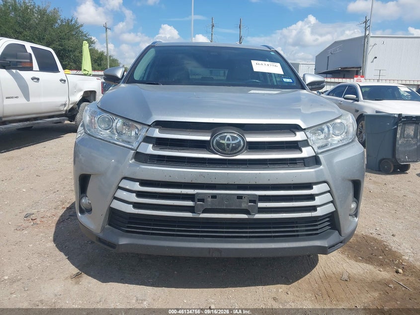 TOYOTA HIGHLANDER - zdjęcie 13