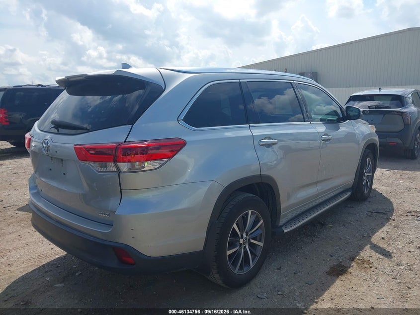 TOYOTA HIGHLANDER - zdjęcie 4