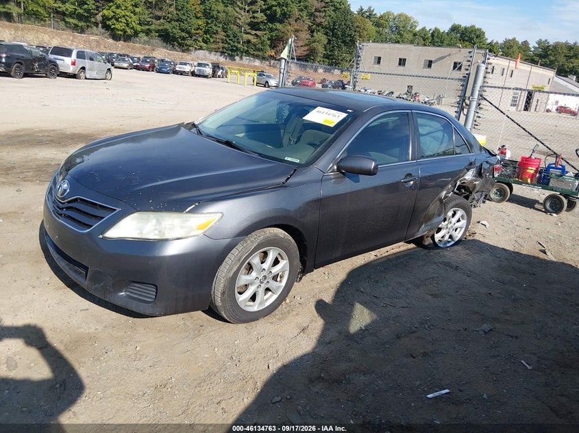 Vin: 4t1bf3ekxbu146402, lot: 46634497, toyota camry le 20112