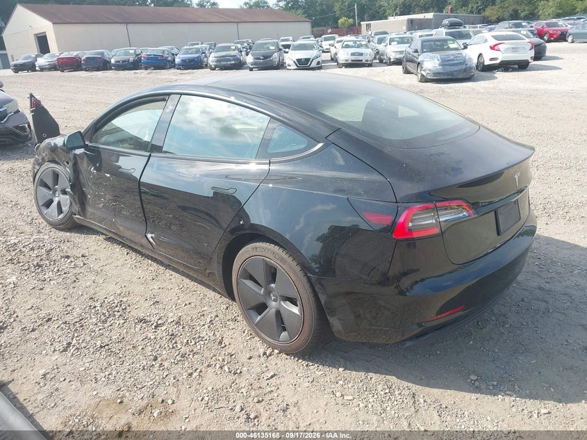 TESLA MODEL 3 - zdjęcie 3