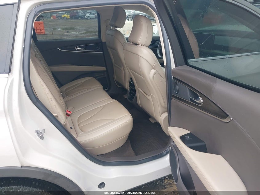 2021 LINCOLN NAUTILUS auction photo 8