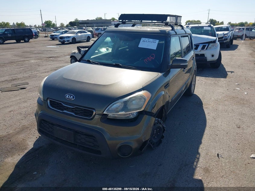 2013 Kia Soul, Left Side, IAAI, VIN KNDJT2A61D7520702 — photo 2