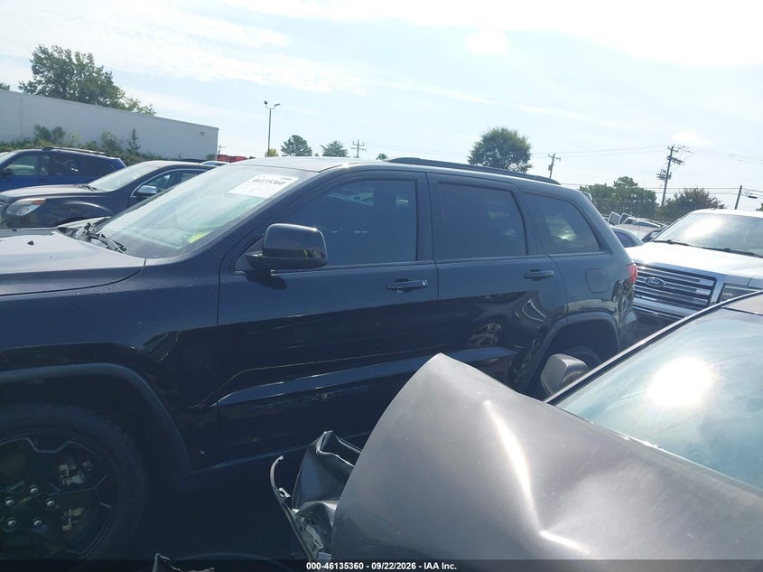 JEEP GRAND CHEROKEE - zdjęcie 15