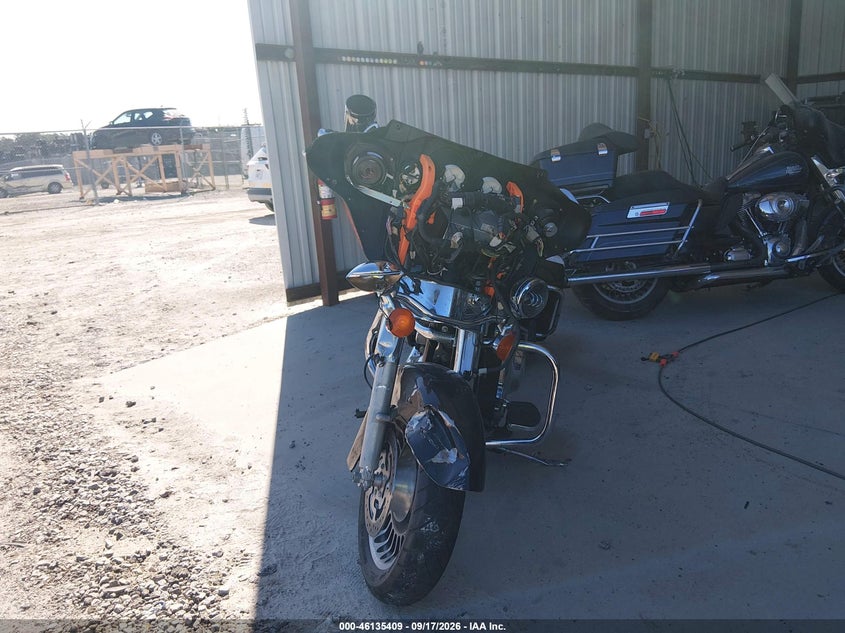 HARLEY-DAVIDSON FLHTCU 2012