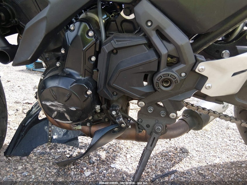 KAWASAKI EX650 2025
