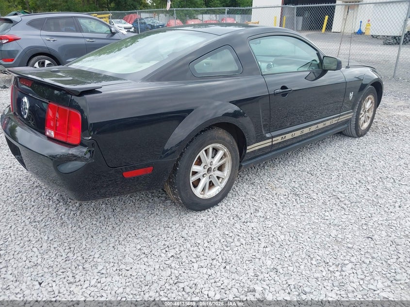 2009 FORD MUSTANG auction photo 4