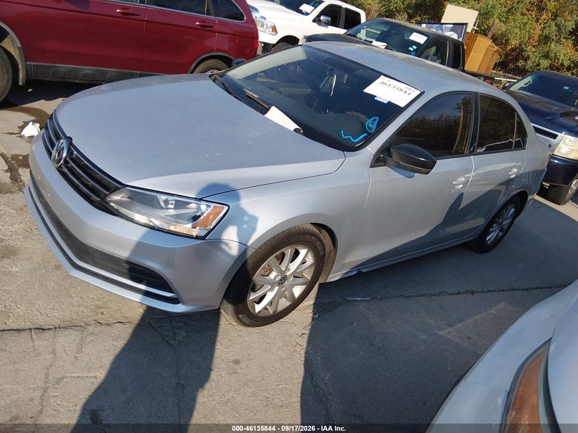 2015 VOLKSWAGEN JETTA auction photo 2