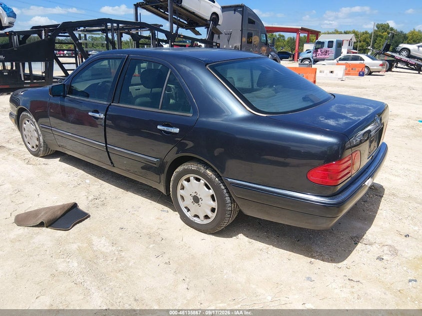 MERCEDES-BENZ E 320 1998 VIN WDBJF65F5WA659471