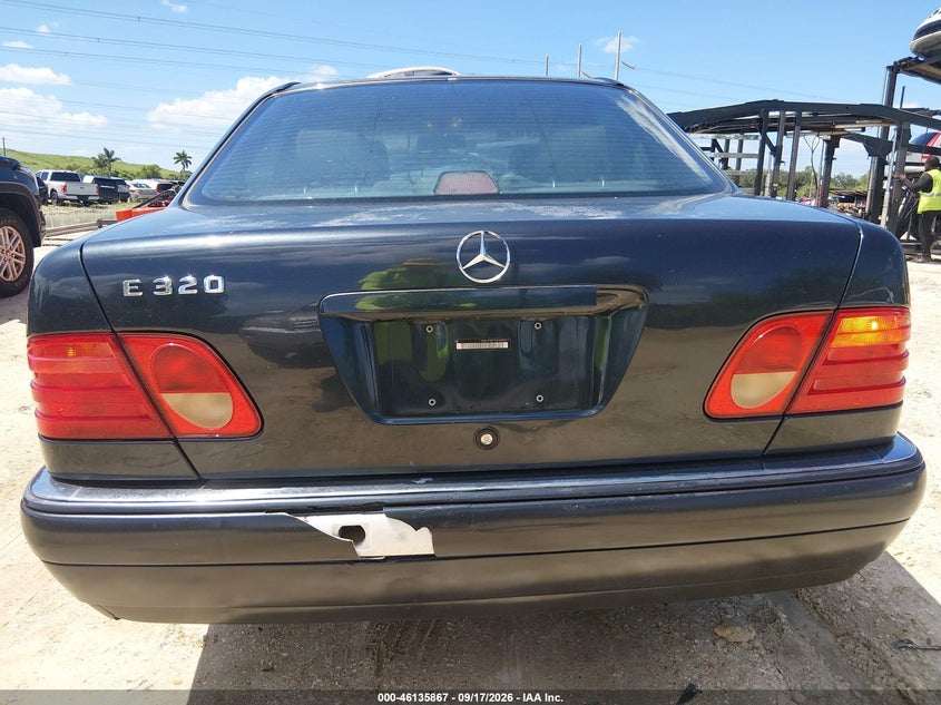 MERCEDES-BENZ E 320 1998 VIN WDBJF65F5WA659471