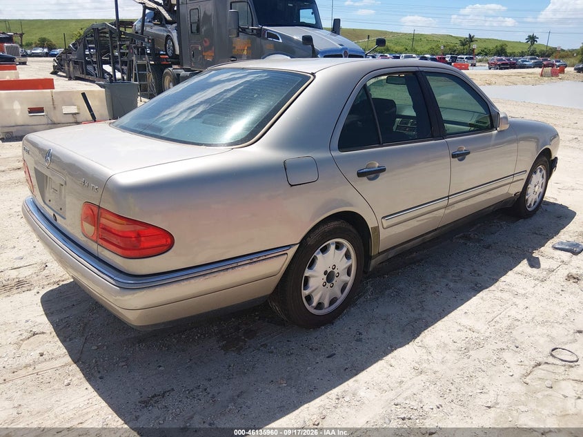 MERCEDES-BENZ E 320 1999 VIN WDBJF82H8XX020954