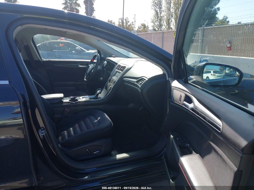 2015 FORD FUSION auction photo 5