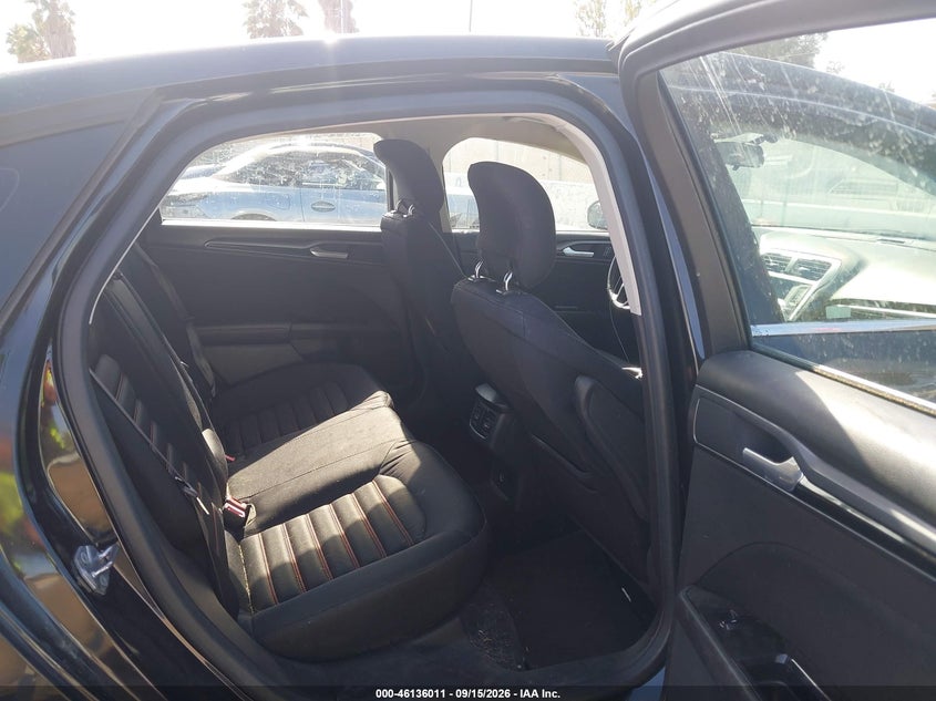 2015 FORD FUSION auction photo 8