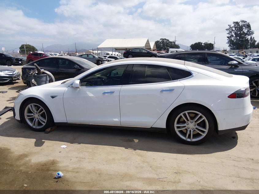 TESLA MODEL S 2015 VIN 5YJSA1S24FF093867