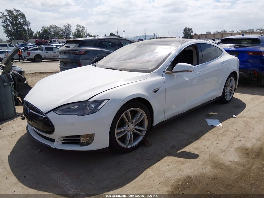 TESLA MODEL S 2015 VIN 5YJSA1S24FF093867